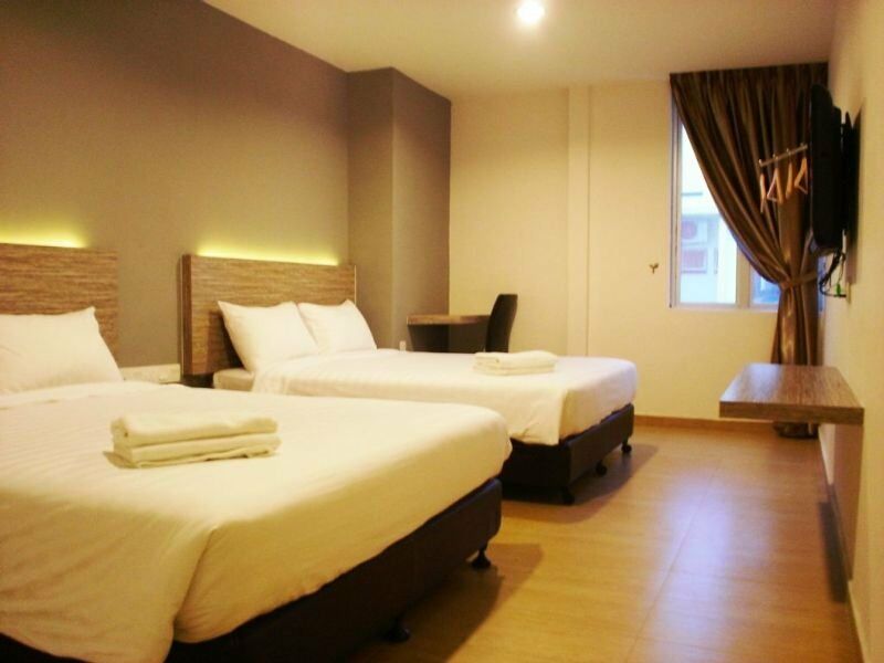 Here Hotel Skudai Exterior photo